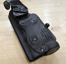 Safariland 6004 Glock 17/22 w/ Light RH