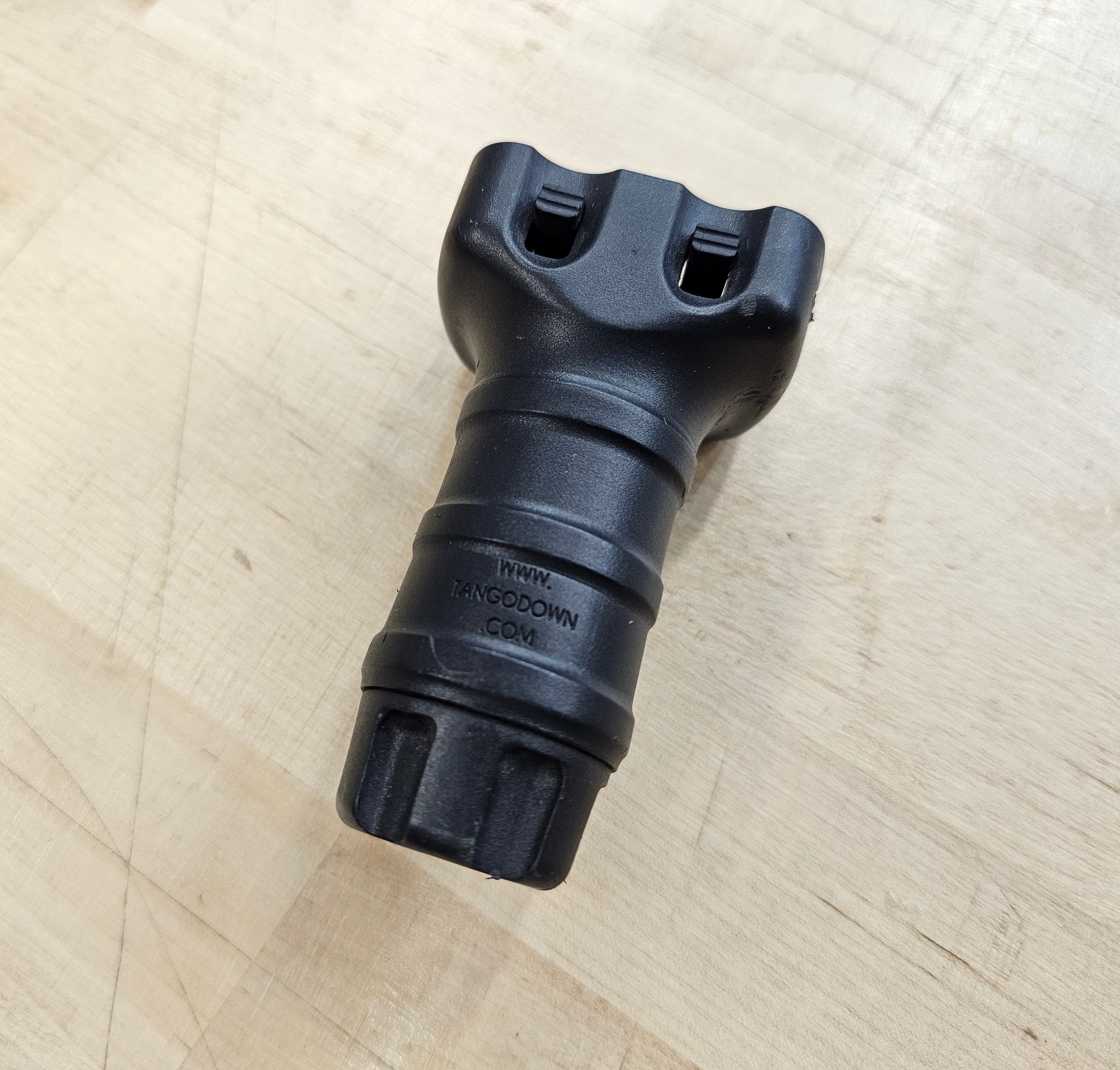 TangoDown Vertical Fore Grip (Stubby) Black – A&A Tactical