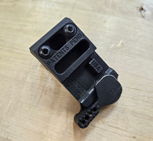 Larue Tactical LT606 Offset Light Mount