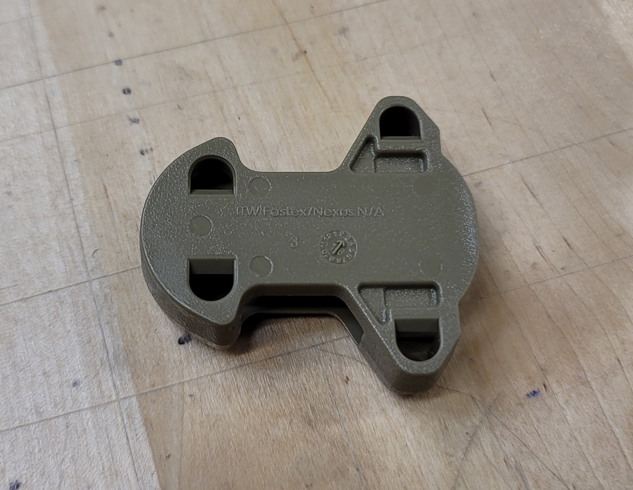 ITW Fastex/Nexus SurfaceMount 1" Side Release Buckle in Tan499 A&A