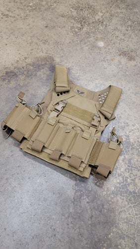 Eagle Industries ULV Sz Medium w/ V2 SEACU-Cummerbund, Placard, & Shoulder Pads in Coyote Brown